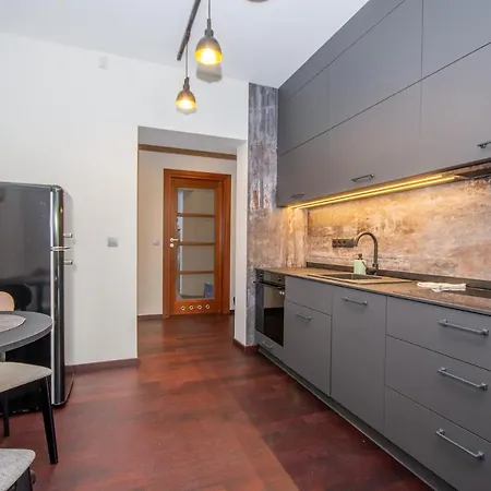 Inpoint Old Town Apartment *