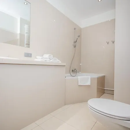 Inpoint Old Town Apartment *