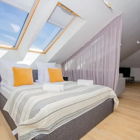 Inpoint Old Town Comfort Self Check-in *